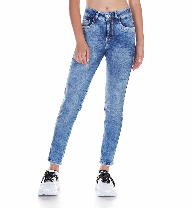 JEAN-35004247-MEDIO_2