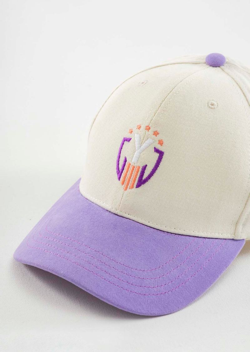 GORRA-39007277-LILA_3