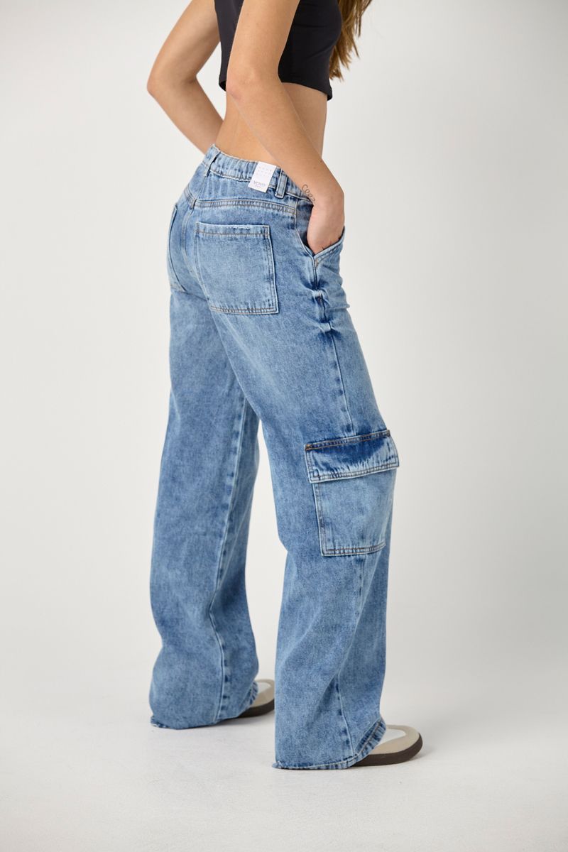 Jean cargo azul medio y bota amplia para adolescentes yoyojeans