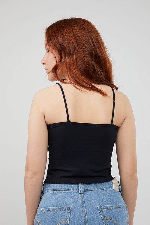 Camiseta negra con moño en frente para jóvenes