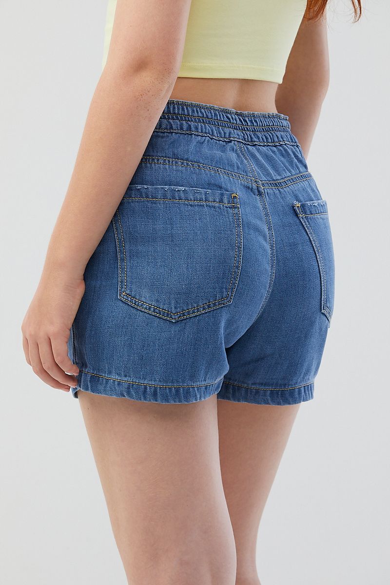 SHORT-30673733-MEDIO_4