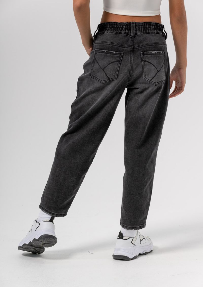JEAN-MOM-30078122-NEGRO_6