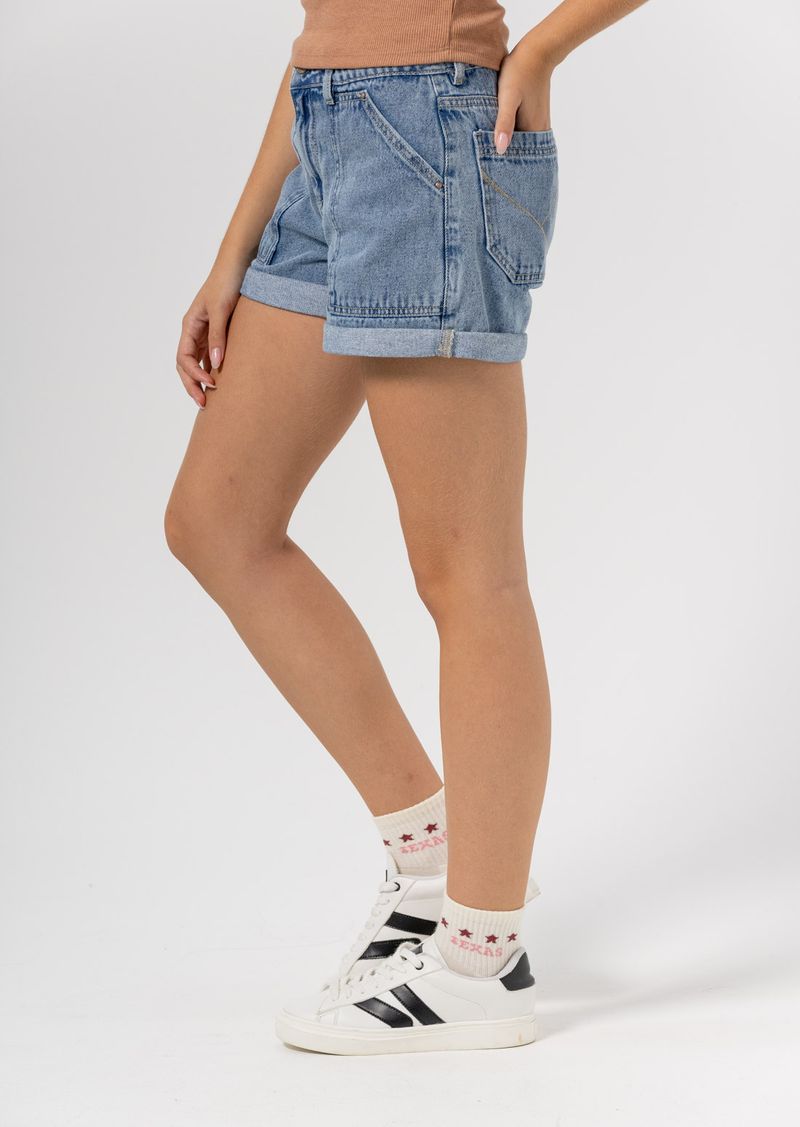 SHORT-30697233-MEDIO_4