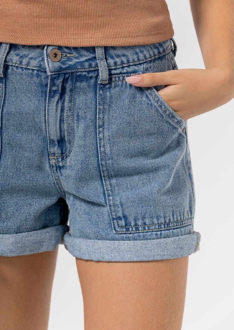SHORT-30697233-MEDIO_6