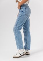 JEAN-MOM-30079122-MEDIO_3
