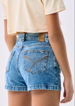 SHORT-30701133-MEDIO_6