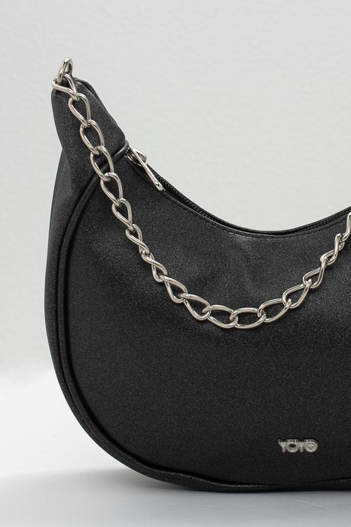 Bolso negro con textura para jóvenes