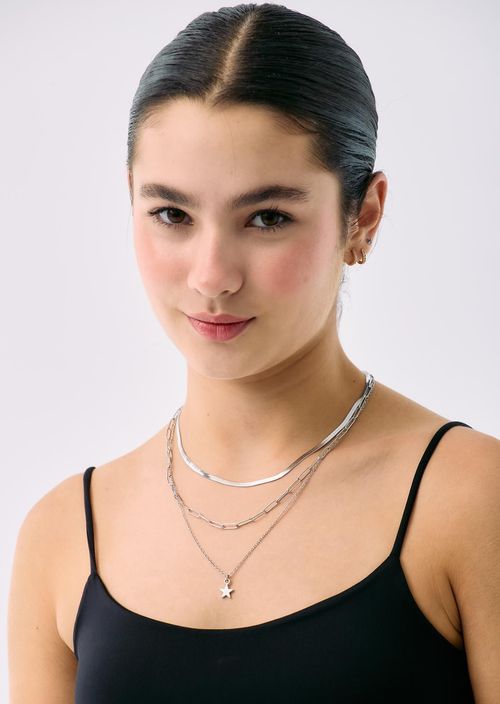 Collar plateado con dije de estrella para jóvenes