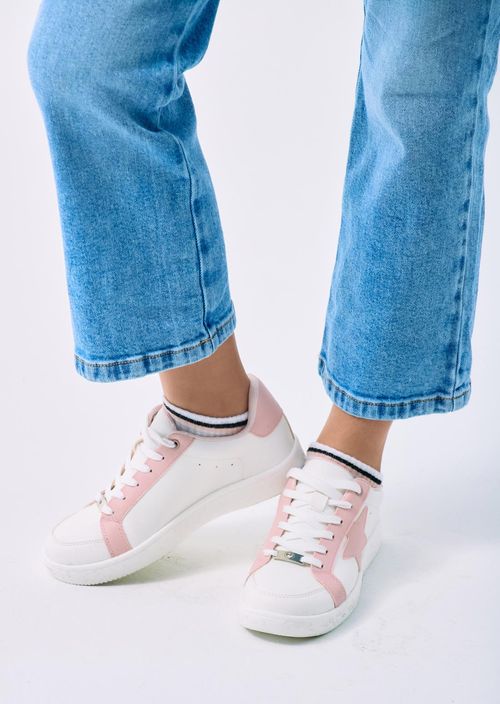 Tenis marfil con líneas para adolescentes