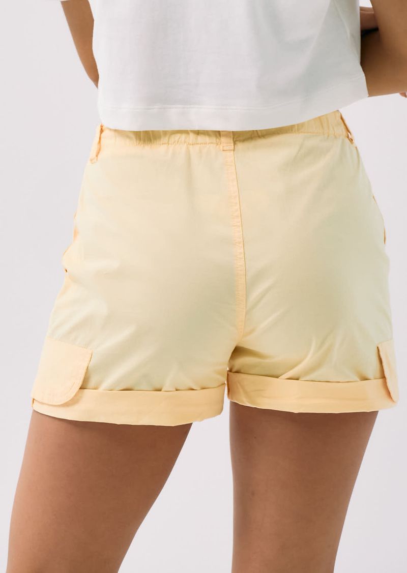 SHORT-30712233-AMARILLO_8