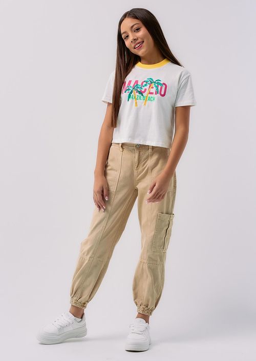 Camiseta marfil rectilíneo en cuello para niñas
