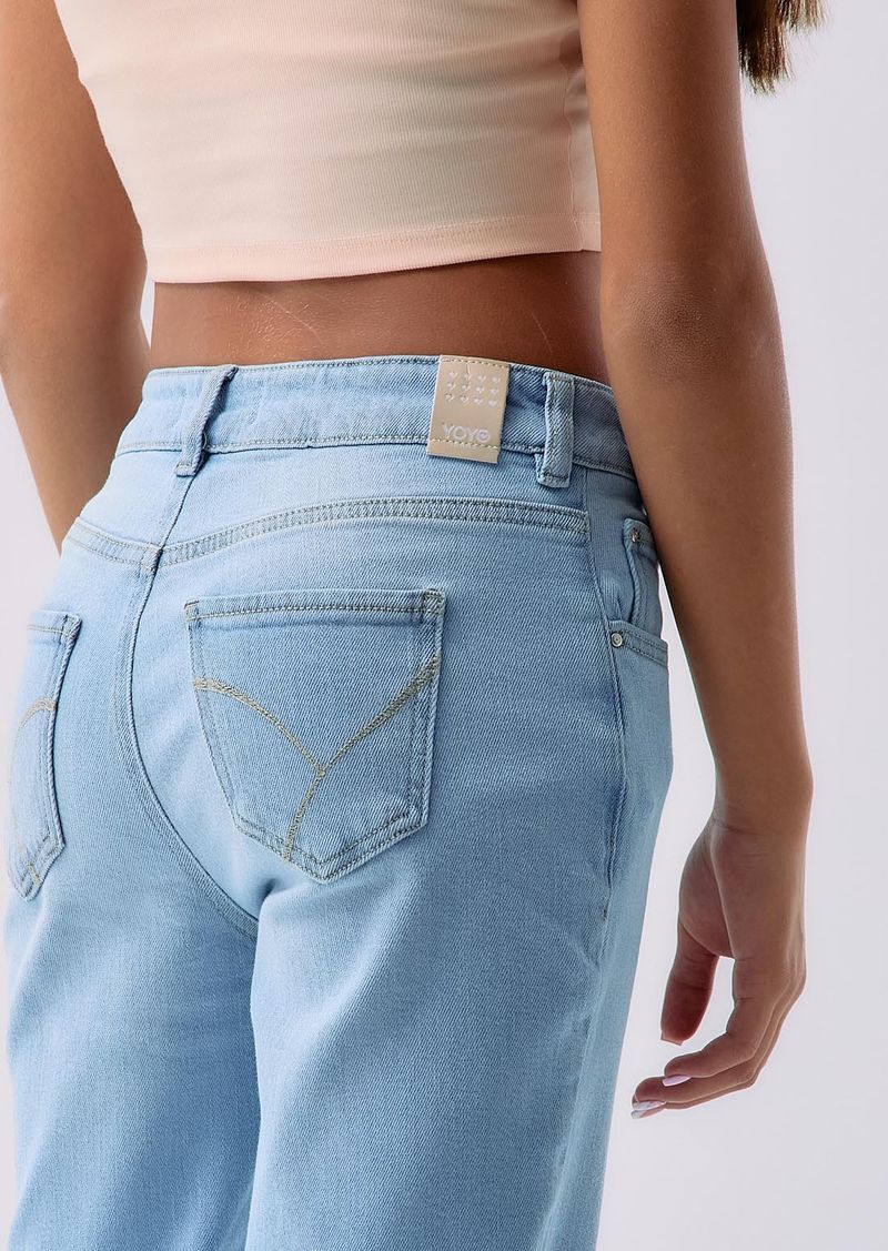 JEAN-RETROMOM-35009191-CLARO_5