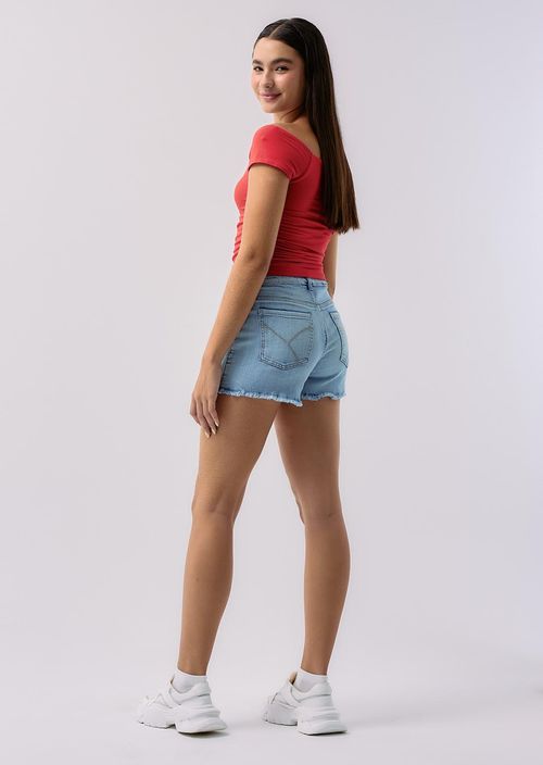 Short claro tiro alto para adolescentes