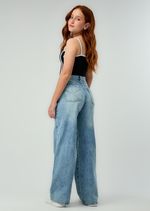 RETROMOM-30121256-CLARO_2.jpg