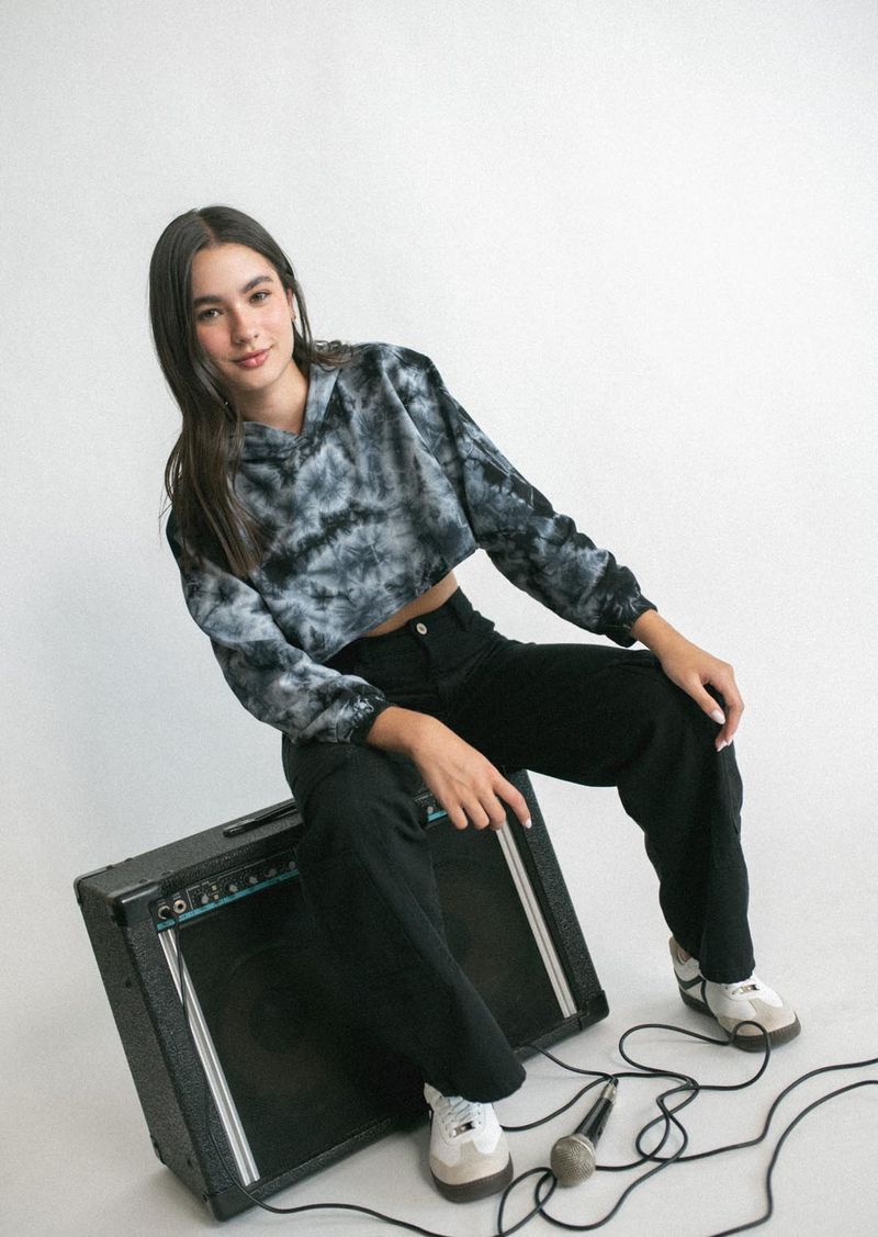 CHOMPA-34301705-NEGRO_1.jpg