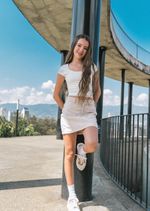 FALDA-30048223-ARENA_1.jpg