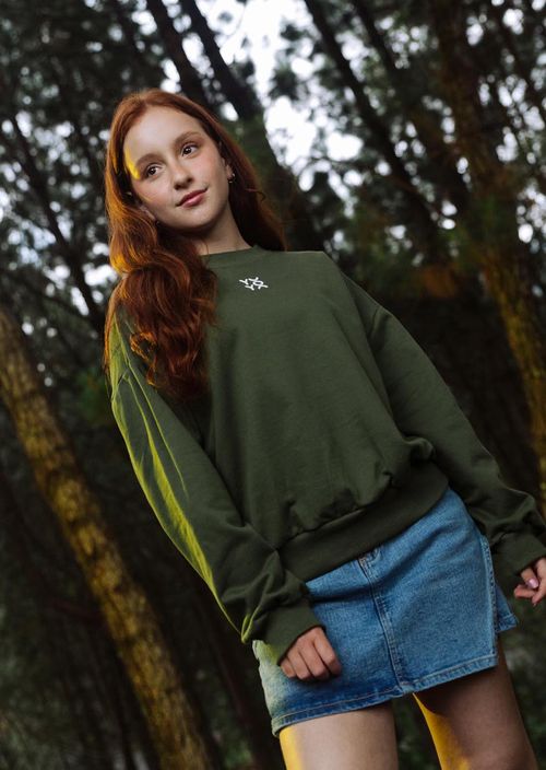 Buzo verde militar frente estampado para jóvenes