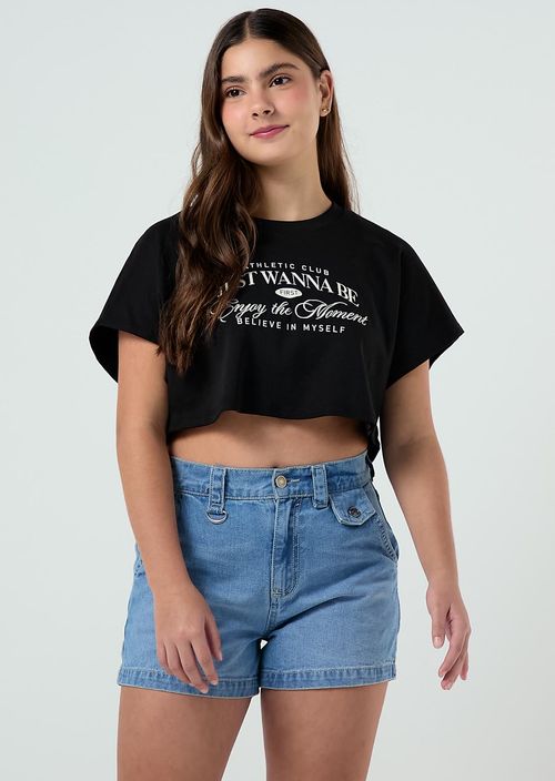 Camiseta negra manga rodada para jóvenes