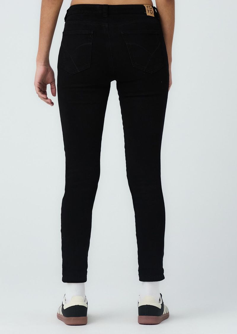 JEAN-CRAZY-30070237-NEGRO_5
