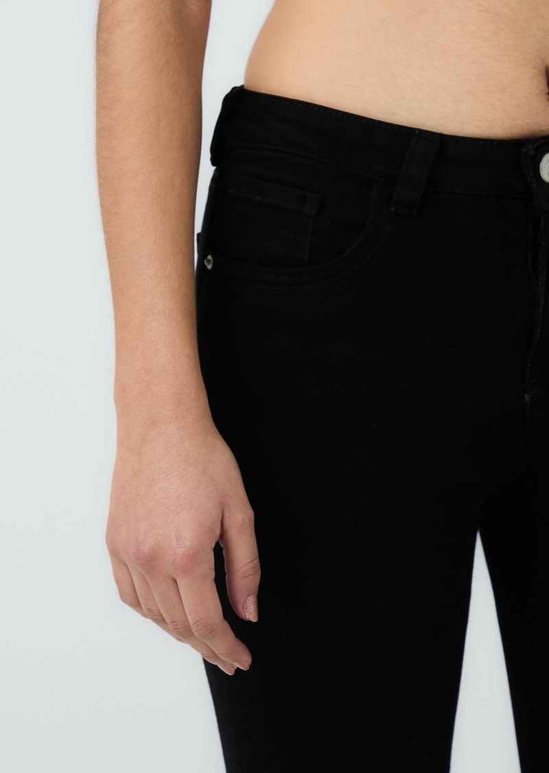 JEAN-CRAZY-30070237-NEGRO_6