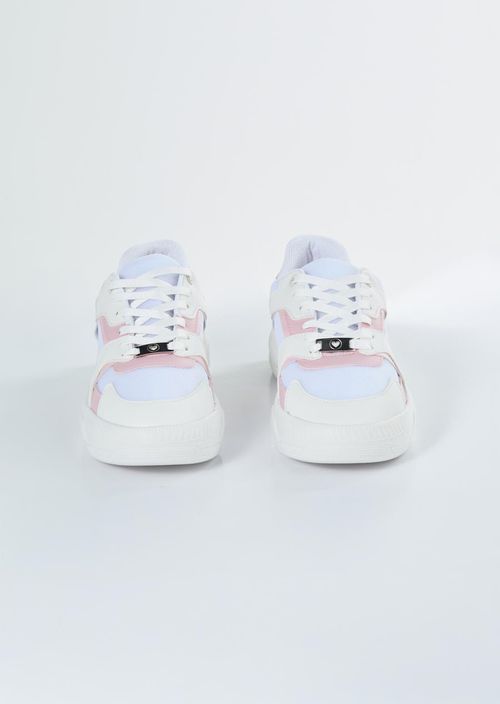 Tenis blancos con suela en contraste para jóvenes