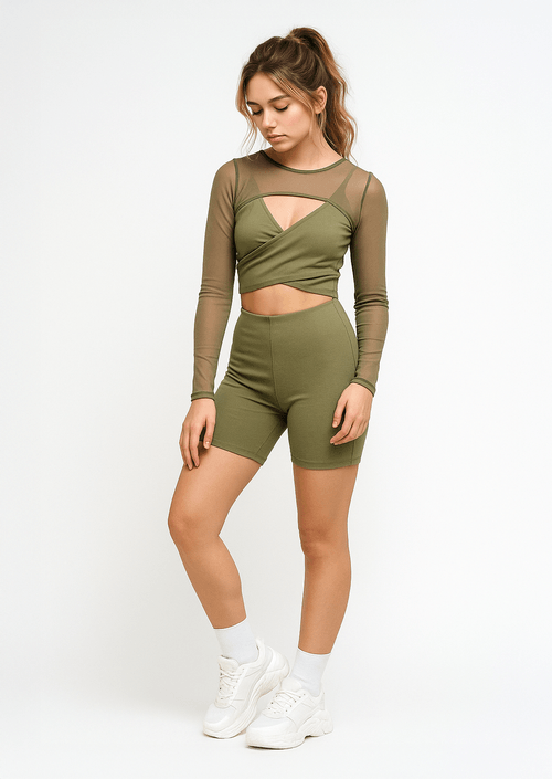 Conjunto deportivo verde militar tres prendas para jóvenes