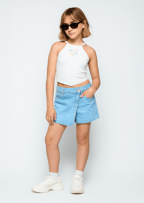 Falda short medio en denim para niñas