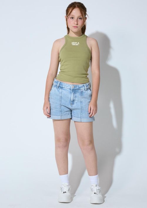 Short claro con bolsillos para adolescentes
